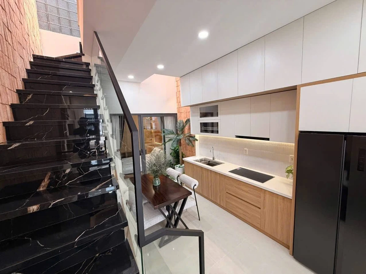 Bán nhà mới xây 1 trệt 1 lầu 72m2 full nội thất, hẻm Y Moal, Buôn Ma Thuột - Ảnh thu nhỏ 4