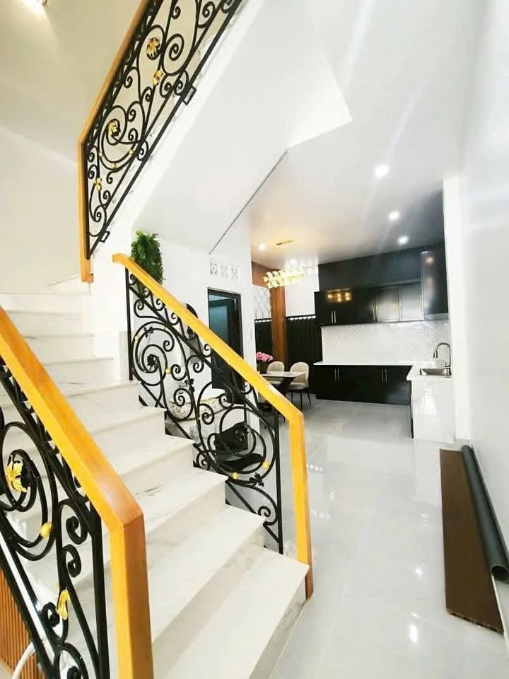 Bán nhà 1 trệt 1 lầu mặt tiền 60m² Nam Cao, Rạch Giá 2,45 tỷ - Ảnh thu nhỏ 5