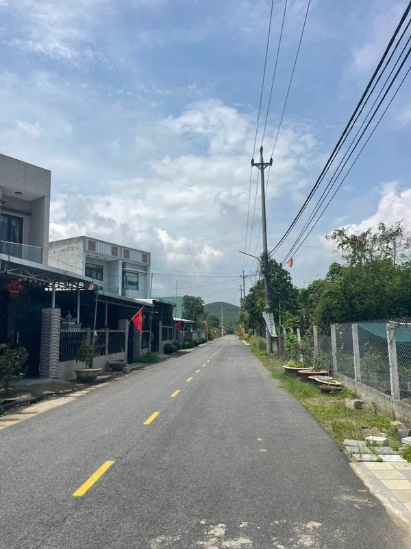 Bán đất thổ cư mặt tiền 118m2 tại Phường 4, Tân An, Long An 1980