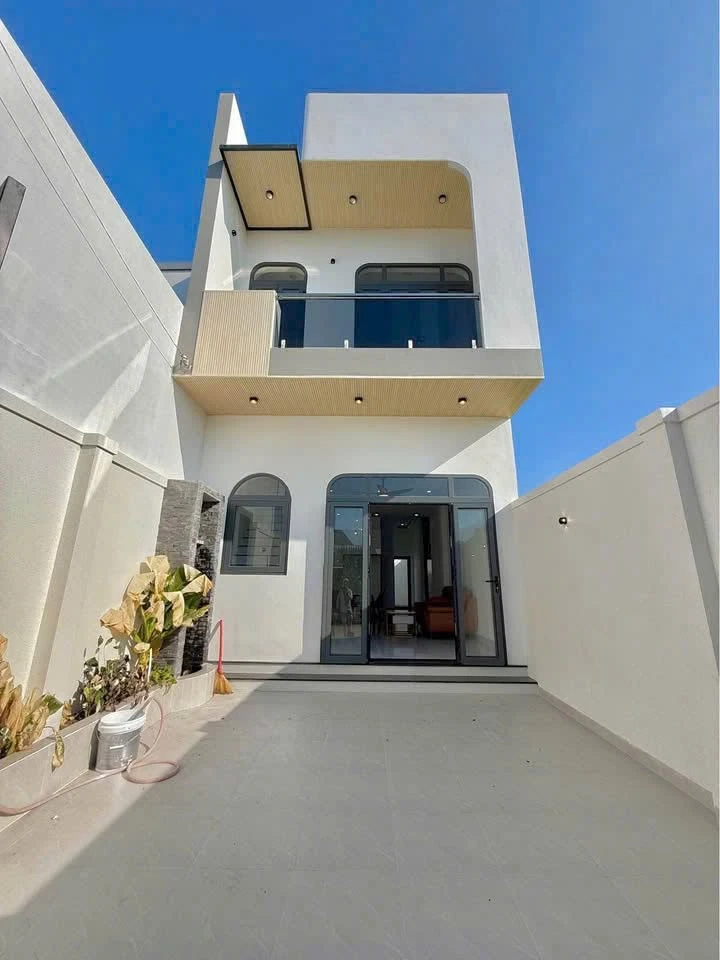 Bán nhà 100m2, 3 phòng ngủ, sổ hồng, Phường Trảng Dài - Ảnh 1