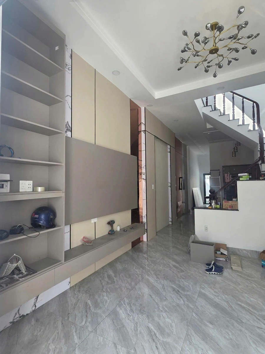 Nhà bán 1 trệt 1 lầu 4PN Phú Hoà Thủ Dầu Một 3.79 tỷ - Ảnh thu nhỏ 3
