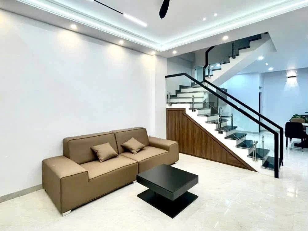 Bán nhà 3 tầng 65m² sân cổng riêng Thiên Lôi, Lê Chân, Hải Phòng 3,7 tỷ - Ảnh thu nhỏ 4