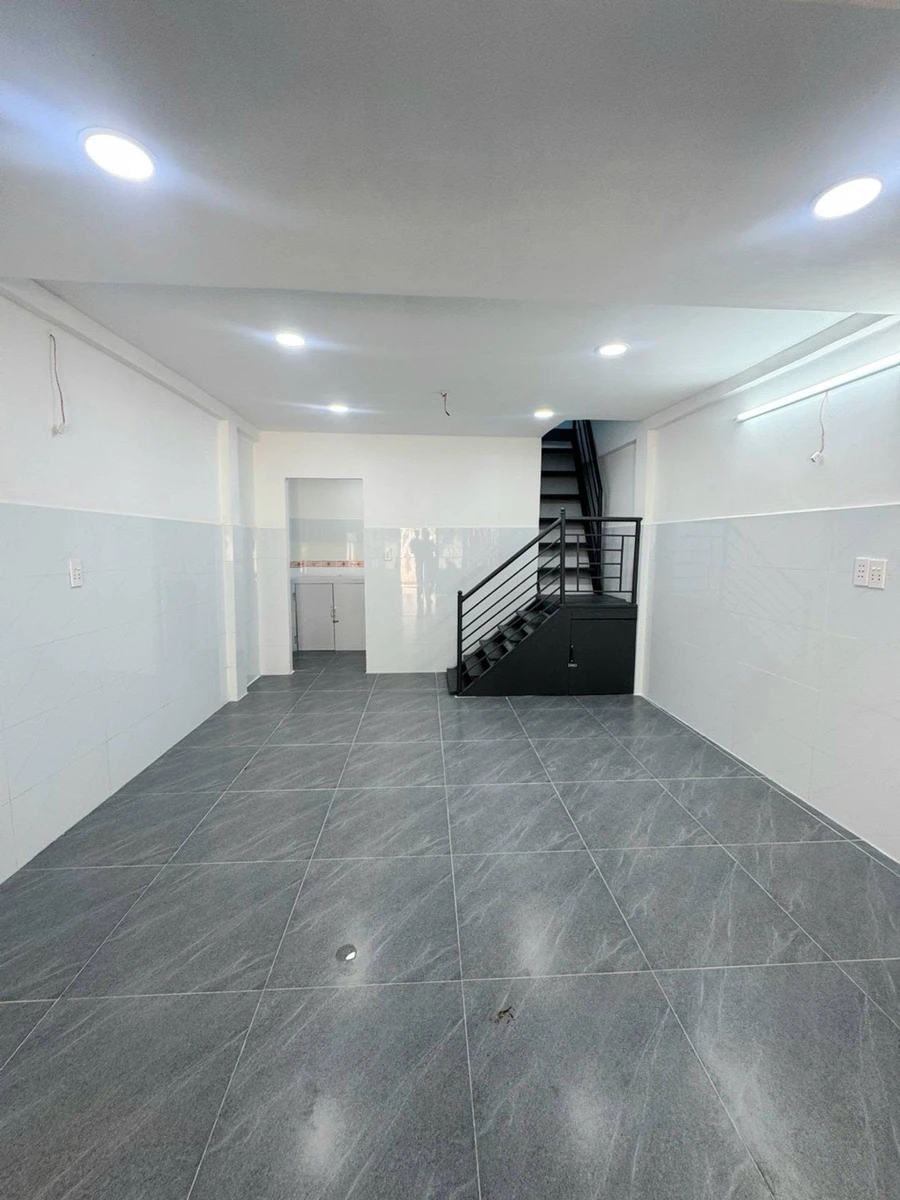 Bán nhà 2 tầng 2PN 32m2 Kinh Dương Vương gần Aeon Bình Tân - Ảnh 1