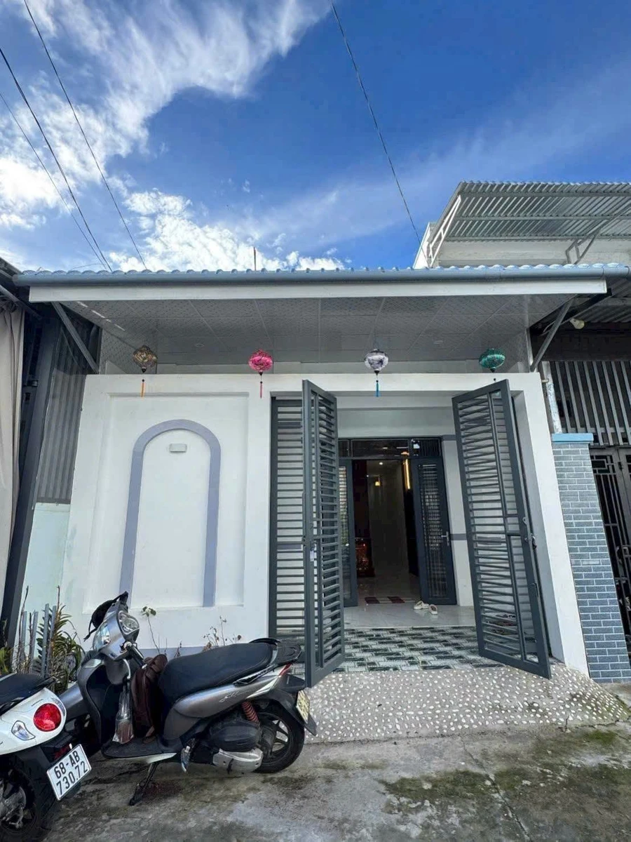 Bán nhà hẻm 95m² 2 phòng ngủ Ngô Văn Sở Quận 1 - Ảnh 1