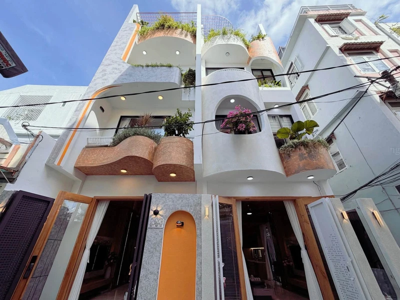 Bán nhà 4 tầng 53m² 4PN 5WC Ông Ích Khiêm, Nha Trang