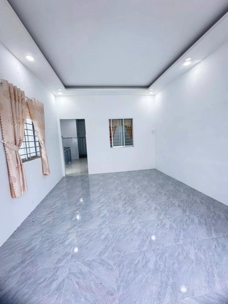 Bán nhà 1 trệt 1 lầu 3PN 136m² Phú Tân 1 tỷ 250 triệu - Ảnh thu nhỏ 3