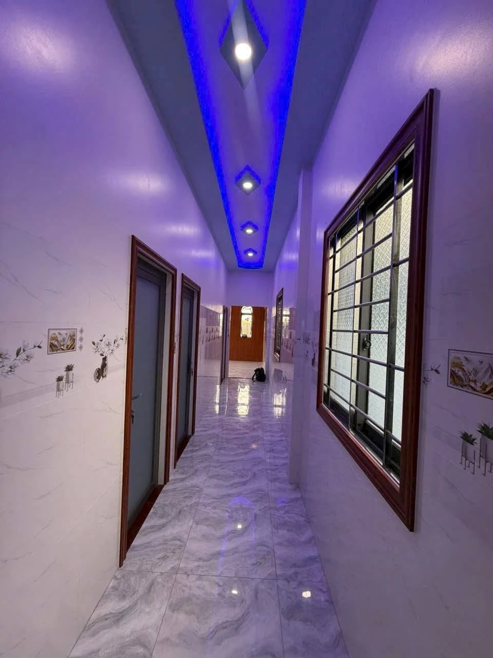 Bán nhà mới 194m2 mặt tiền, 3 phòng ngủ, Bến Lức - Ảnh 1