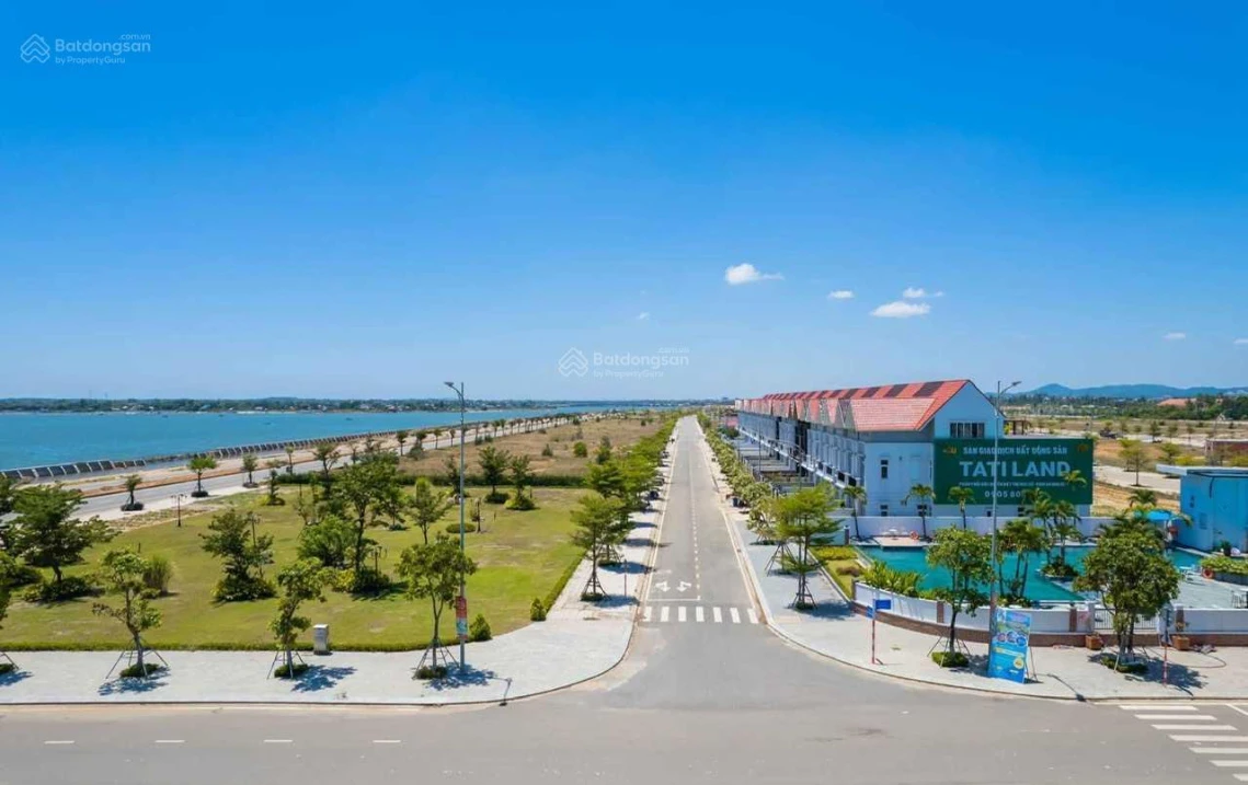 Sụp hầm 1 lô hiếm có hiện tại hướng Vịnh giá lỗ 600 triệu - Ảnh 1