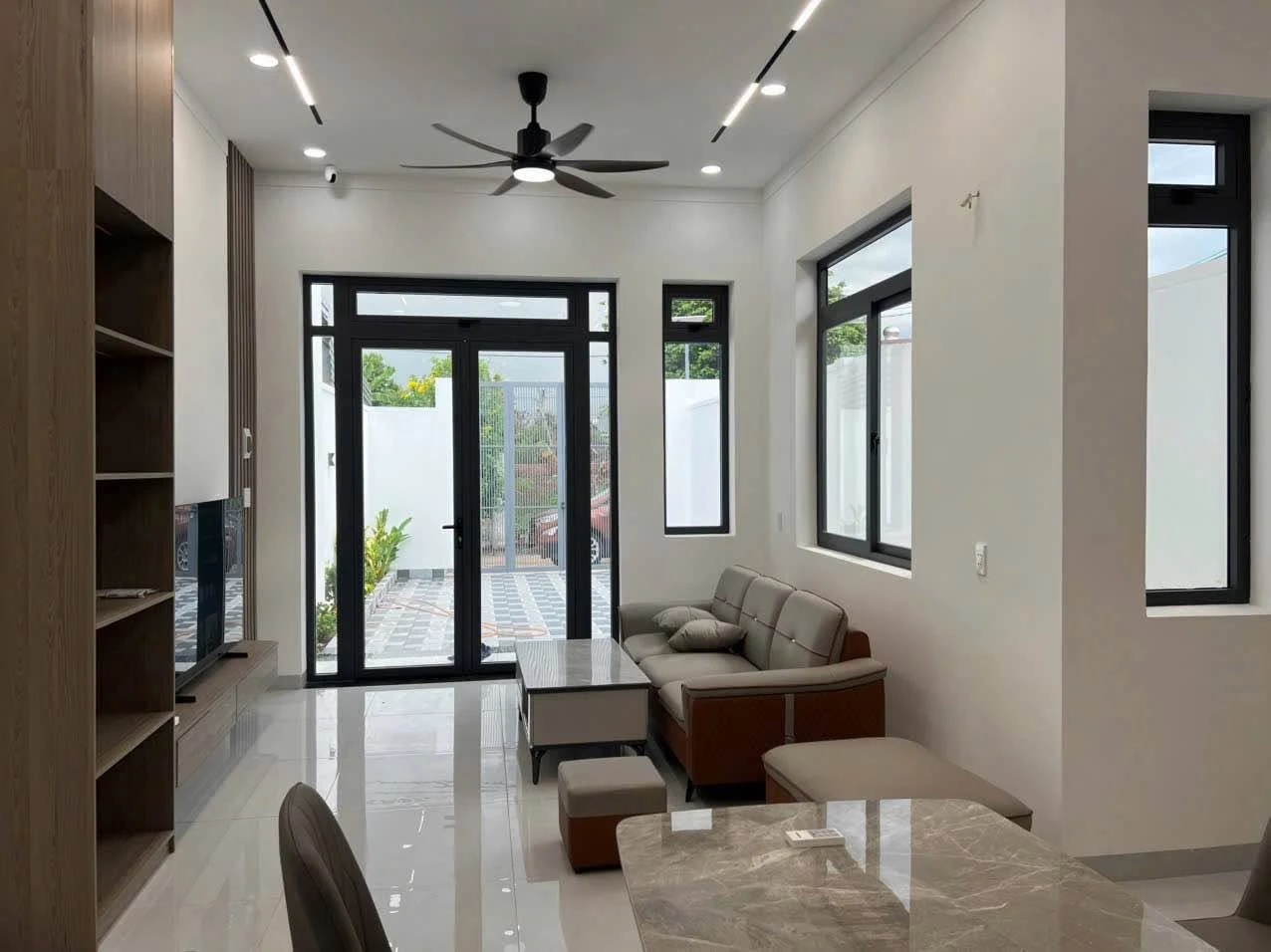 Nhà bán 2 phòng ngủ 130m² tại Phan Văn Đạt, Bình Tân - Ảnh 1