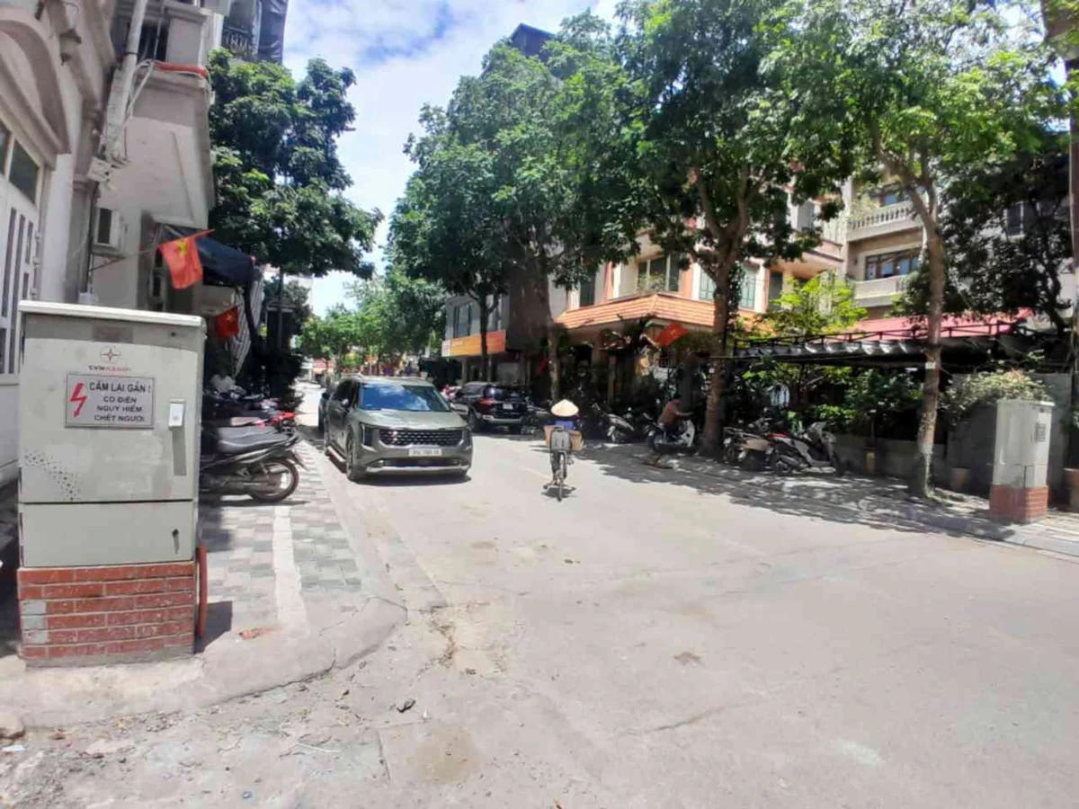 Bán nhà 60m² 13 tỷ gần Ciputra Thủ Đức - Ảnh 1