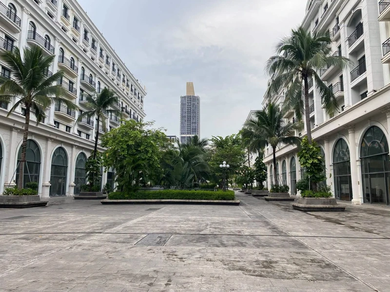 Bán shophouse Marina Square Hạ Long 182m2, 23,5 tỉ