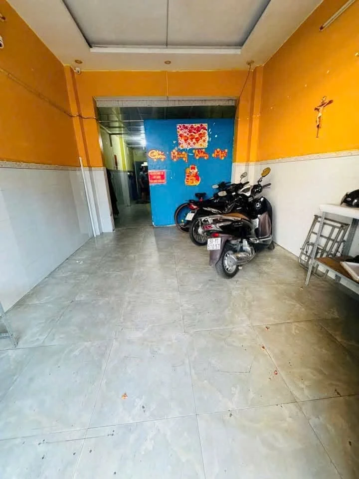 Bán nhà hẻm 8m 4x19m, 1 trệt 1 lửng 4 lầu, 10PN, đường Phạm Văn Bạch, Tân Bình - Ảnh thu nhỏ 4