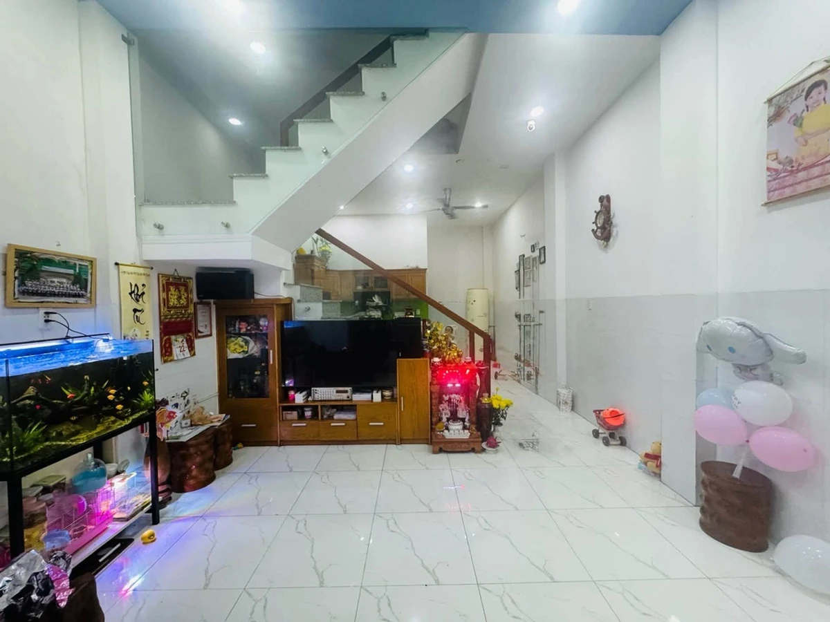 Bán nhà 4 tầng, 52m², 4PN, 3WC, full nội thất, 5,5 tỷ, Tam Bình - Ảnh 1