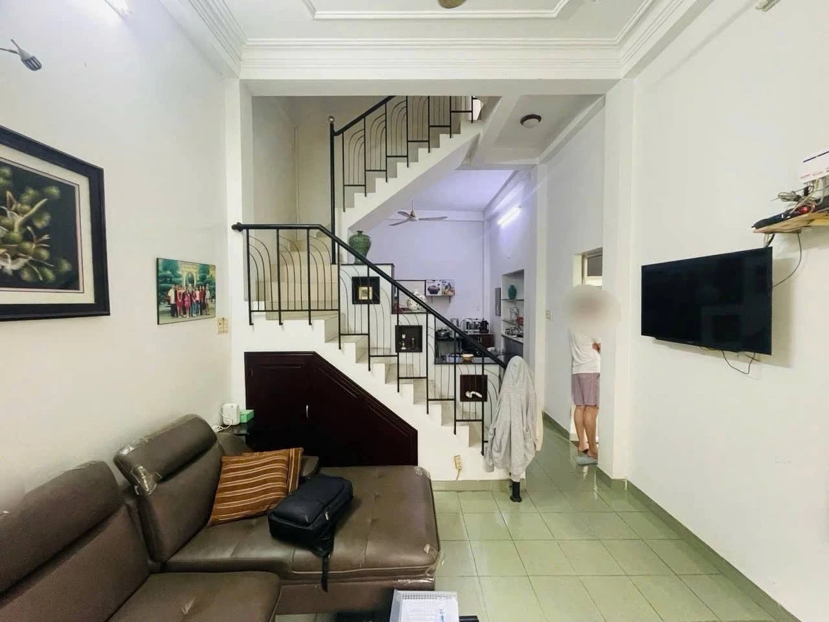 Bán nhà hẻm xe tải 50m2, 4PN 3WC Tân Bình 8 tỷ - Ảnh thu nhỏ 2
