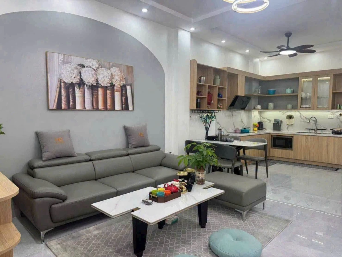 Bán nhà 4 tầng 48m² full nội thất Cao Thắng Quận 1 - Ảnh thu nhỏ 2