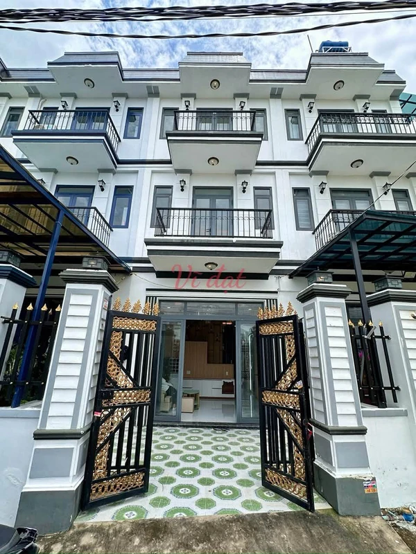 Bán nhà 1 trệt 2 lầu 4PN 73m2 giá 1,98 tỷ xã Phước Lý, Cần Giuộc
