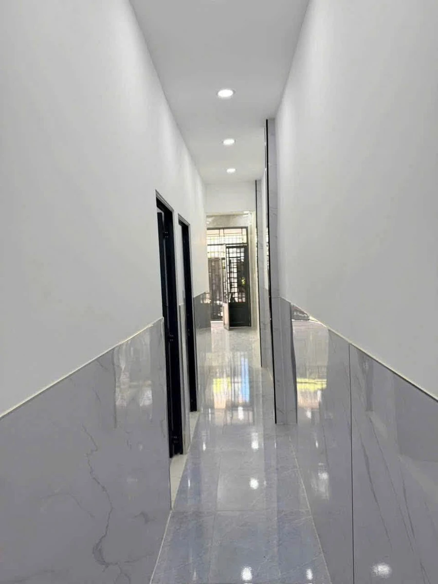 Bán nhà Hóc Môn 2 phòng 56m² 2 tỷ 650 triệu - Ảnh thu nhỏ 2