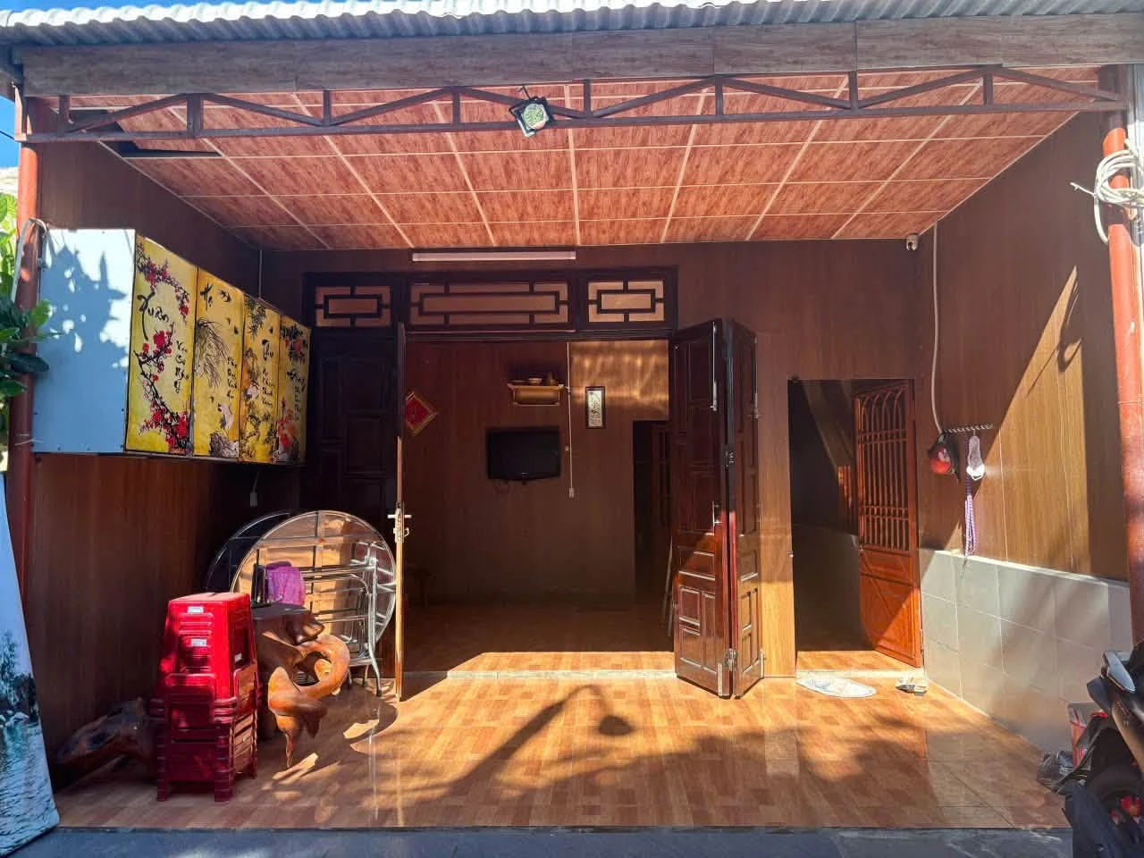 Bán đất có nhà cấp 4 gần biển Tân Trà, Đà Nẵng, 100m² - Ảnh 1
