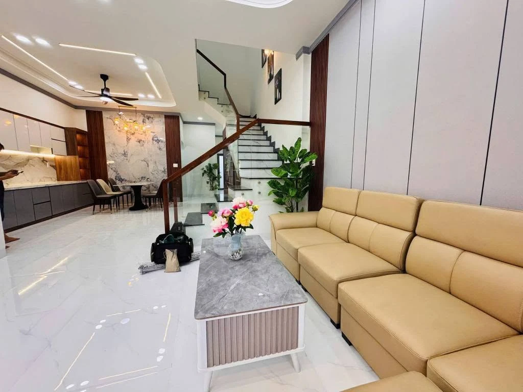 Bán nhà góc 2 mặt tiền 6x21 (126m²), 4PN, Đồng Nai, giá 1 tỷ 970 - Ảnh thu nhỏ 2