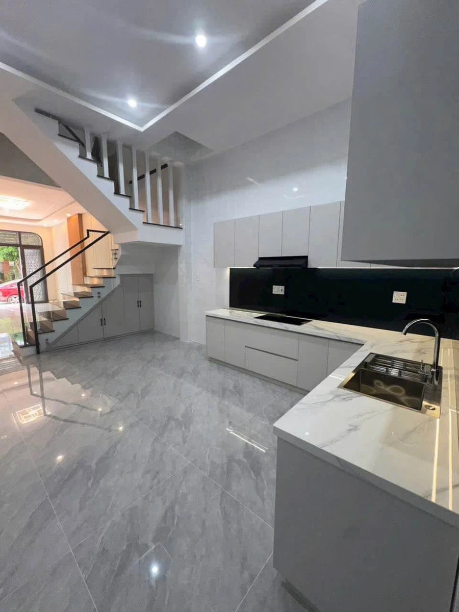 Bán nhà mặt tiền 3 phòng ngủ 80m2 Quy Nhơn - Ảnh thu nhỏ 5