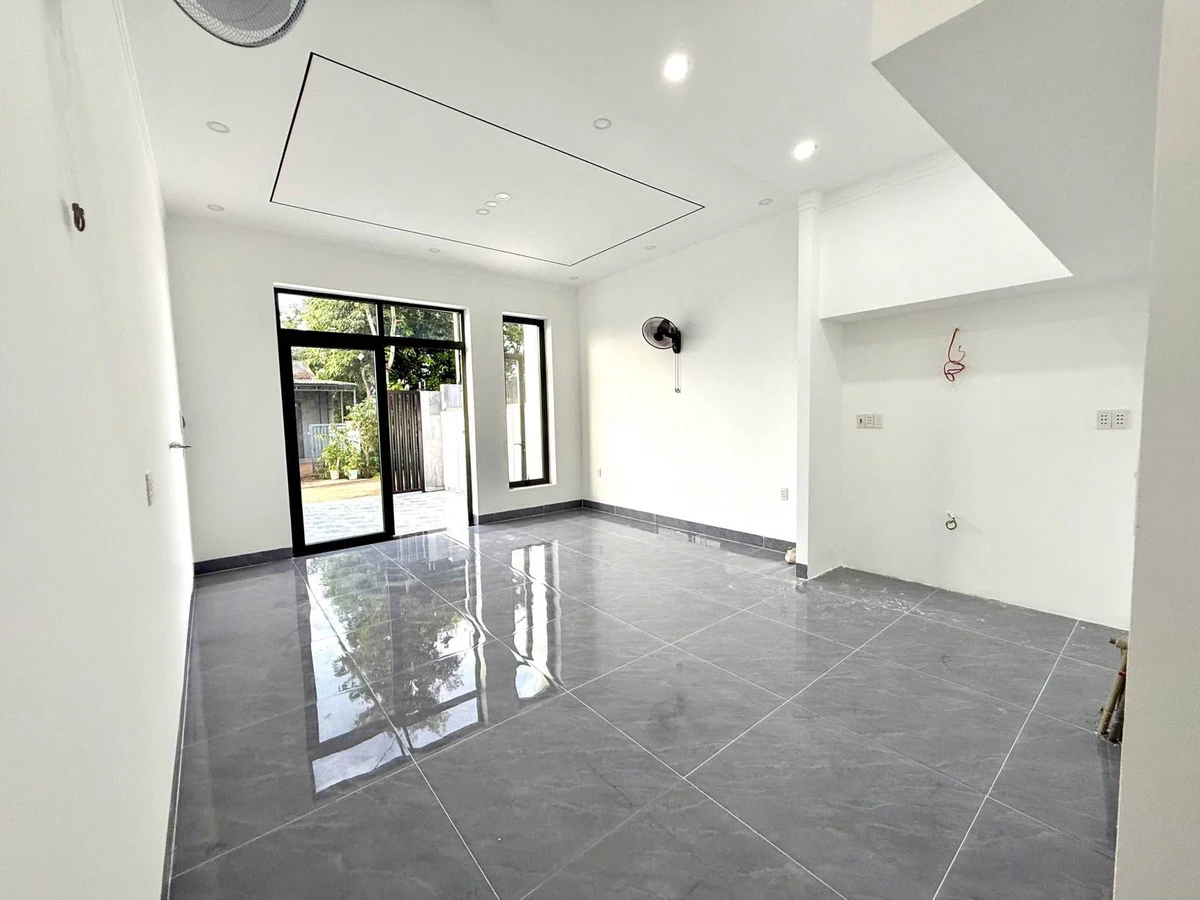 Bán gấp nhà 5x22m, 2 phòng ngủ, giá 1,35 tỷ gần cổng chào Liên Thôn 8, Buôn Ma Thuột - Ảnh thu nhỏ 4