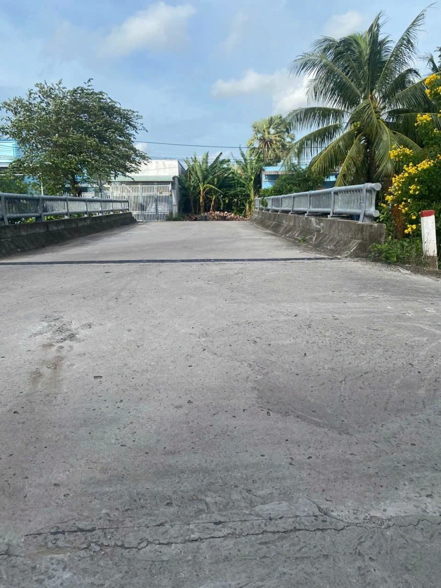Bán nhà đất mặt tiền Lê Minh Xuân Nhà Bè 145 m² - Ảnh 1