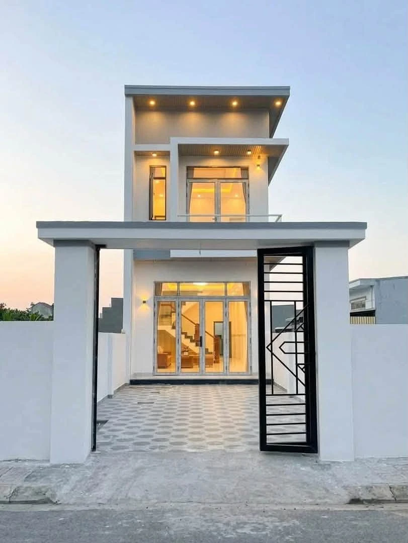Bán nhà mặt tiền kinh doanh 5x30m, 1 trệt 1 lầu, 3PN, giá 2,35 tỷ gần Hương Lộ 15, Tân Triều - Ảnh 1