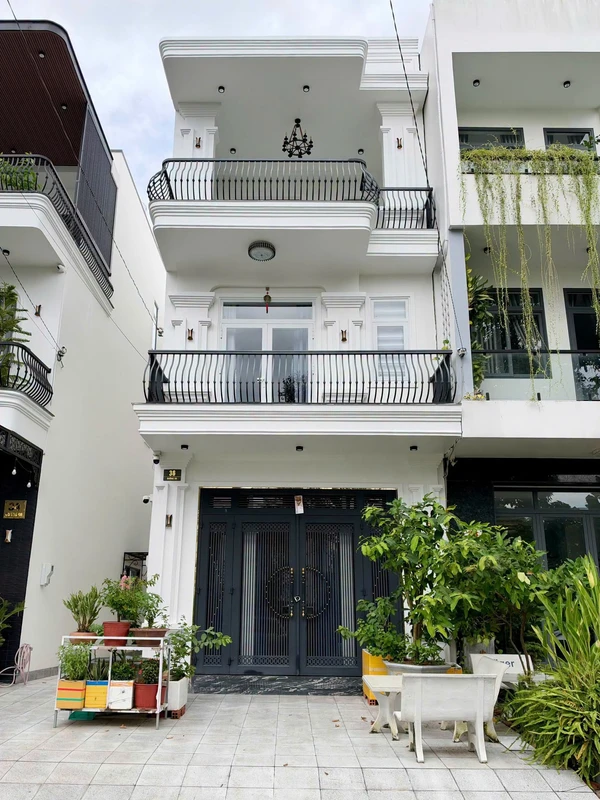 Bán nhà 1 trệt 2 lầu 232,5m² có sổ hồng Cần Thơ