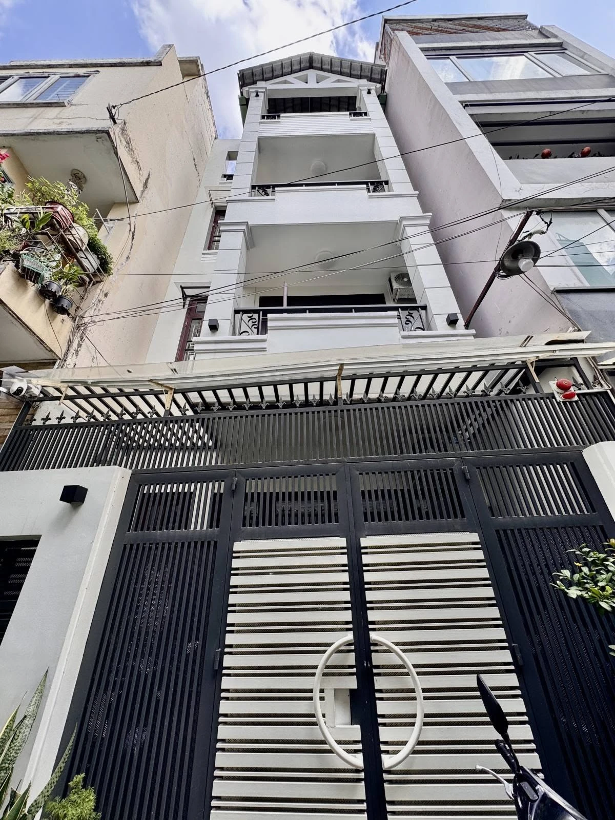Nhà 5 tầng ngang 5m Phan Văn Trị Bình Thạnh, 70m², 13,9 tỷ - Ảnh 1
