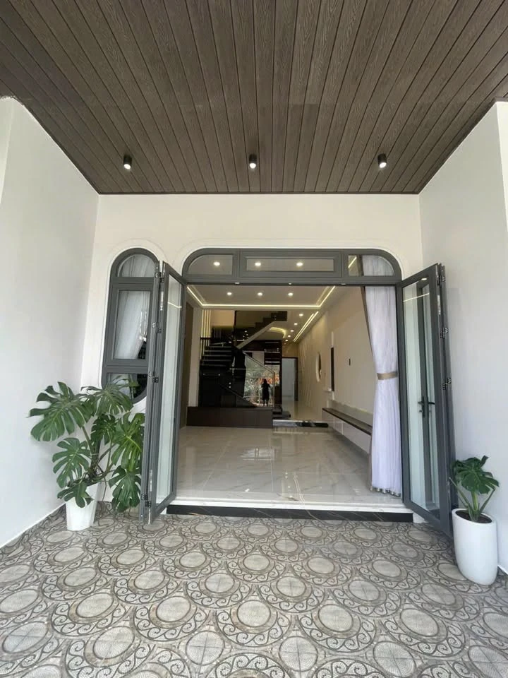 Bán nhà 150m2, 3 phòng ngủ tại đường Vành đai An Sơn, Đà Lạt - Ảnh 1