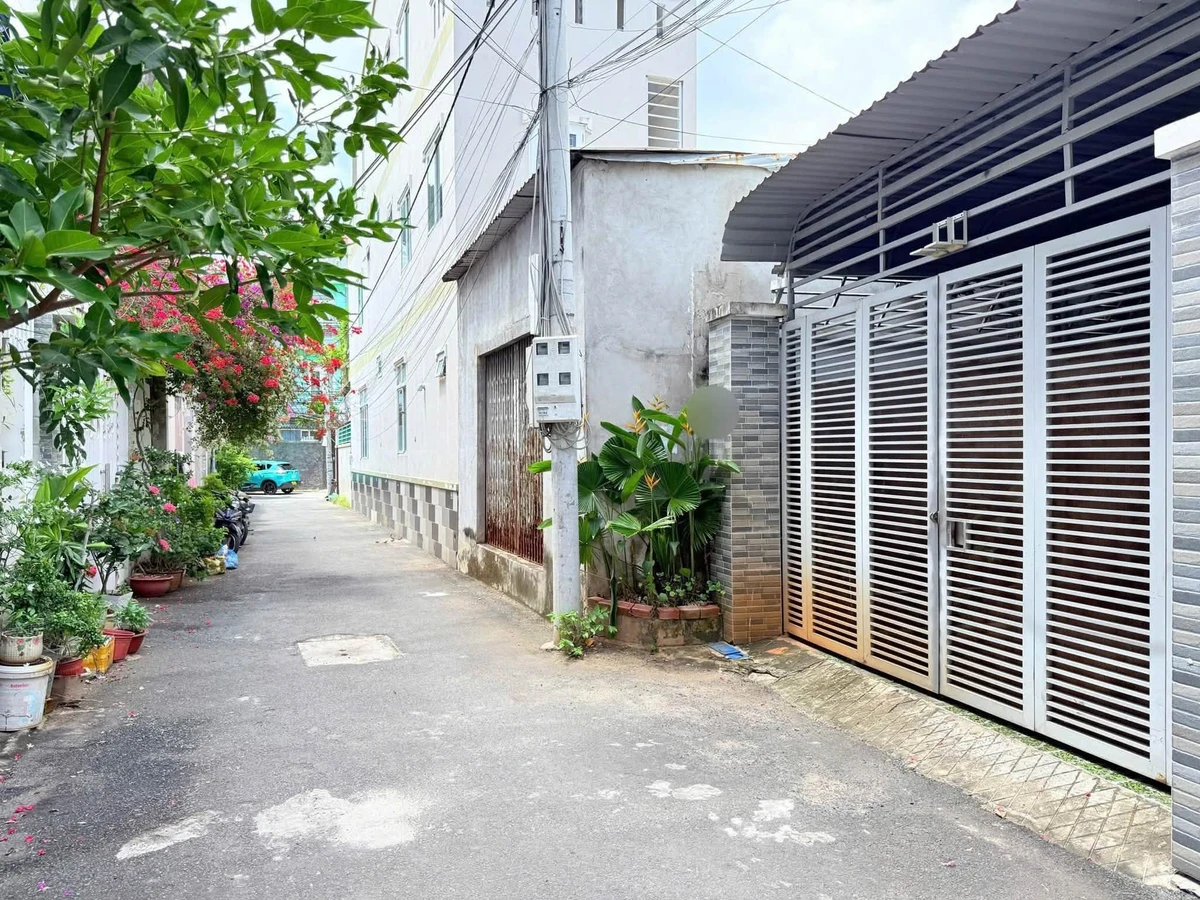 Bán nhà 1 trệt 2 lầu 100m2 Lê Lợi, Vũng Tàu - Ảnh thu nhỏ 2
