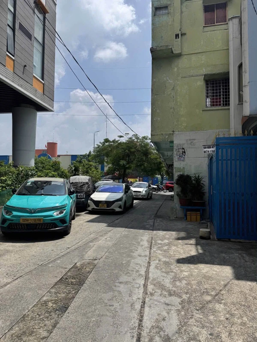 Bán nhà hẻm xe hơi Lạc Long Quân Q11, 40m² 4PN 5WC - Ảnh thu nhỏ 4