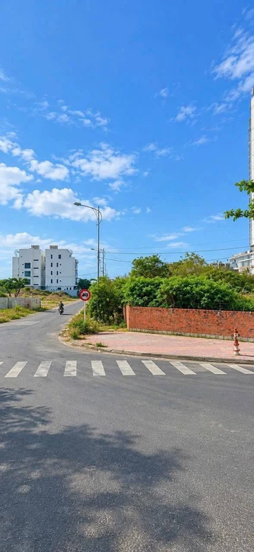 Bán lô góc 2 mặt tiền 306m2 Phạm Văn Đồng Nha Trang