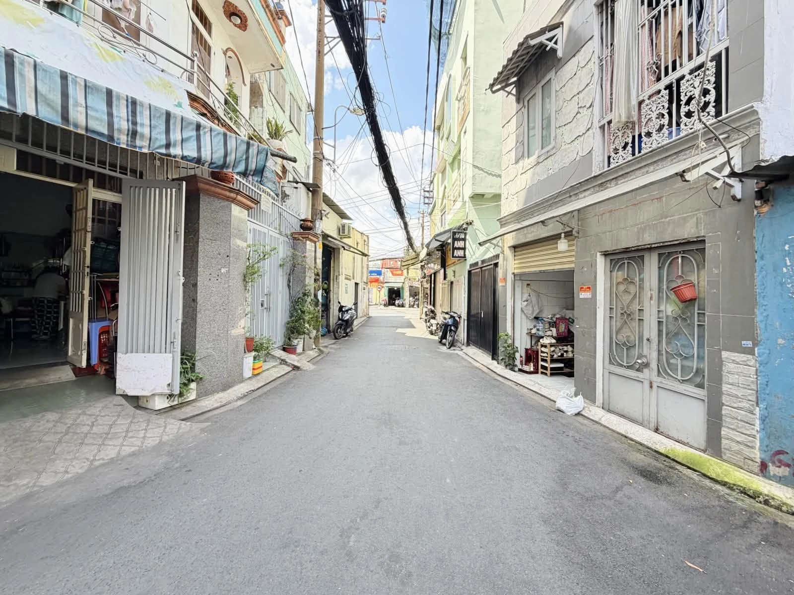 Bán nhà 80m² 3 tầng 10 phòng hẻm ô tô 2 mặt đường Lê Quang Định, Bình Thạnh - Ảnh 1