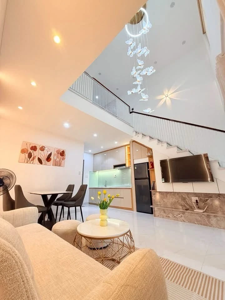 Bán nhà 2 mặt kiệt 61m² gần Hoàng Diệu, Đà Nẵng, nhỉnh 4 tỷ - Ảnh 1