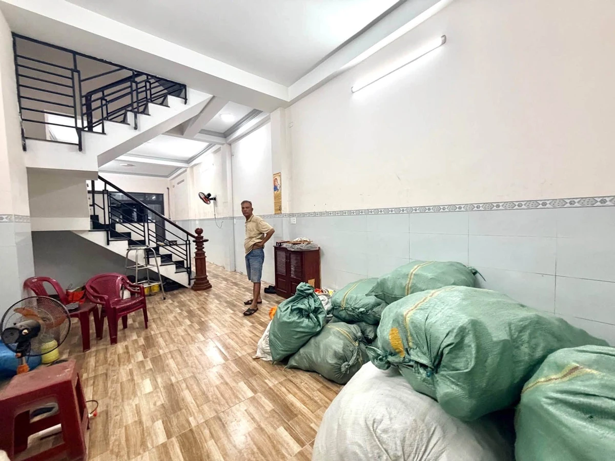 Bán nhà 1 trệt 3 lầu 73m2 gần Aeon Mall Tân Phú, giá khoảng 7 tỷ - Ảnh thu nhỏ 5