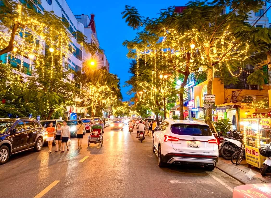 Bán nhà mặt đường Phạm Ngũ Lão 100m 4 tầng 20 tỷ - Ảnh 1