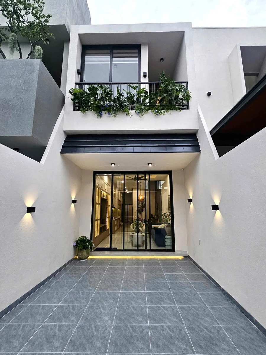 Nhà phố 100m² 3 phòng ngủ, 4 tỷ 950 tại Buôn Ma Thuột - Ảnh thu nhỏ 2