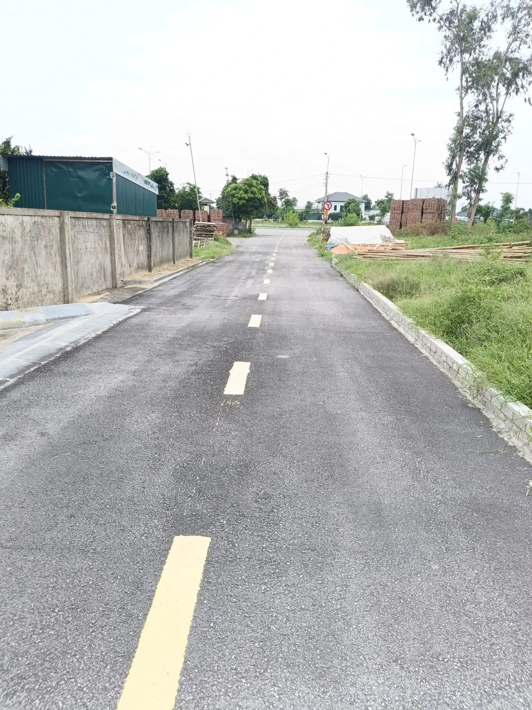 Bán đất 70m² Vinh Phú gần sân bay, giá 3 tỷ - Ảnh 1