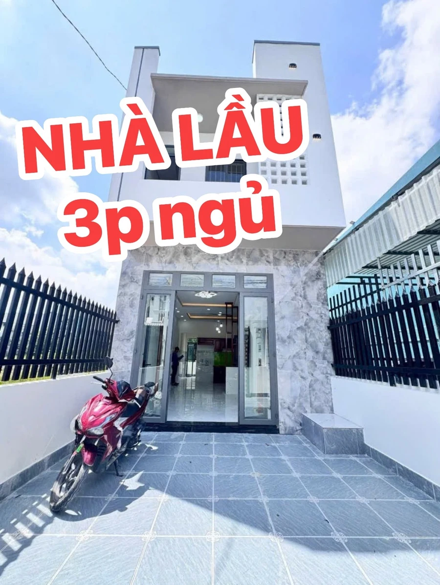 Bán nhà hoàn công 4,5x18m, 3 phòng ngủ 2WC giá 1,8 tỷ tại thị trấn Đức Hòa - Ảnh 1