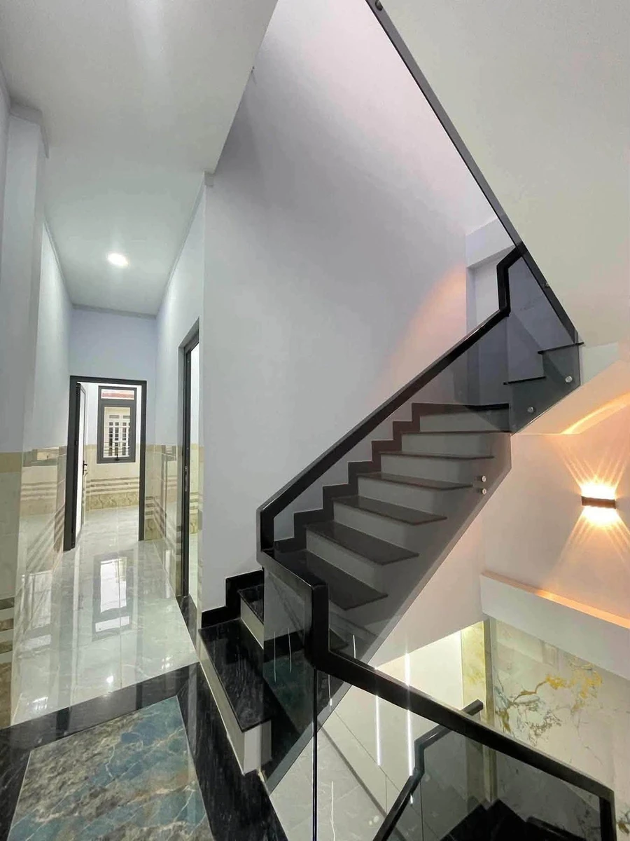 Bán nhà 1 trệt 2 lầu 70m², 4 phòng ngủ, có hoàn công, Phường Dĩ An, Bình Dương - Ảnh thu nhỏ 5