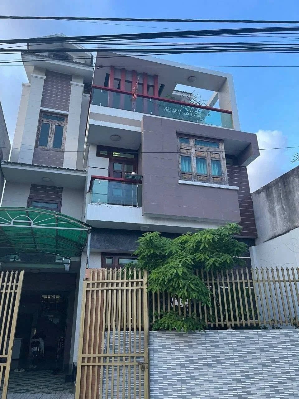 Bán nhà mặt tiền 180m2 gần biển Phước Tỉnh, BRVT, 8,3 tỷ - Ảnh 1