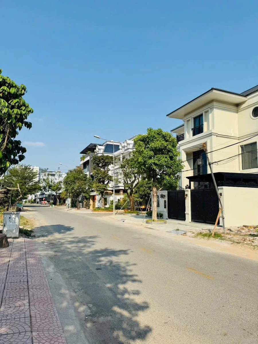 Bán đất biệt thự 300m2 Nguyễn Văn Hưởng Thảo Điền - Ảnh thu nhỏ 2