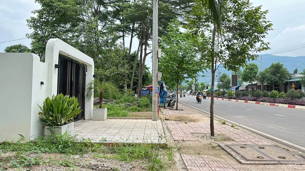 Bán nhà mặt tiền Nguyễn Thị Minh Khai, Đồng Nai, 162m², 4.2 tỷ - Ảnh thu nhỏ 3
