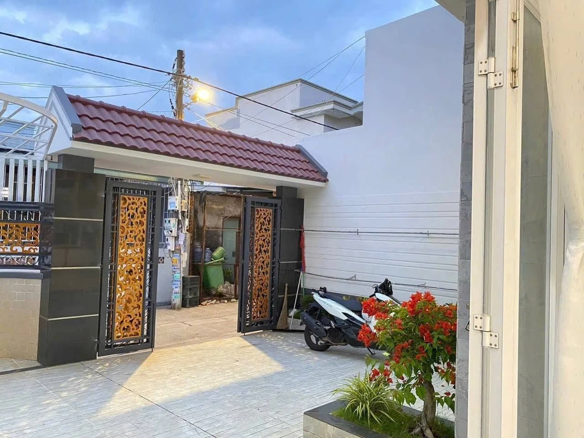 Bán nhà mái Nhật 198,7m2, 3PN, Phường Phước Nguyên, TP Bà Rịa, giá 5,9 tỷ - Ảnh 1