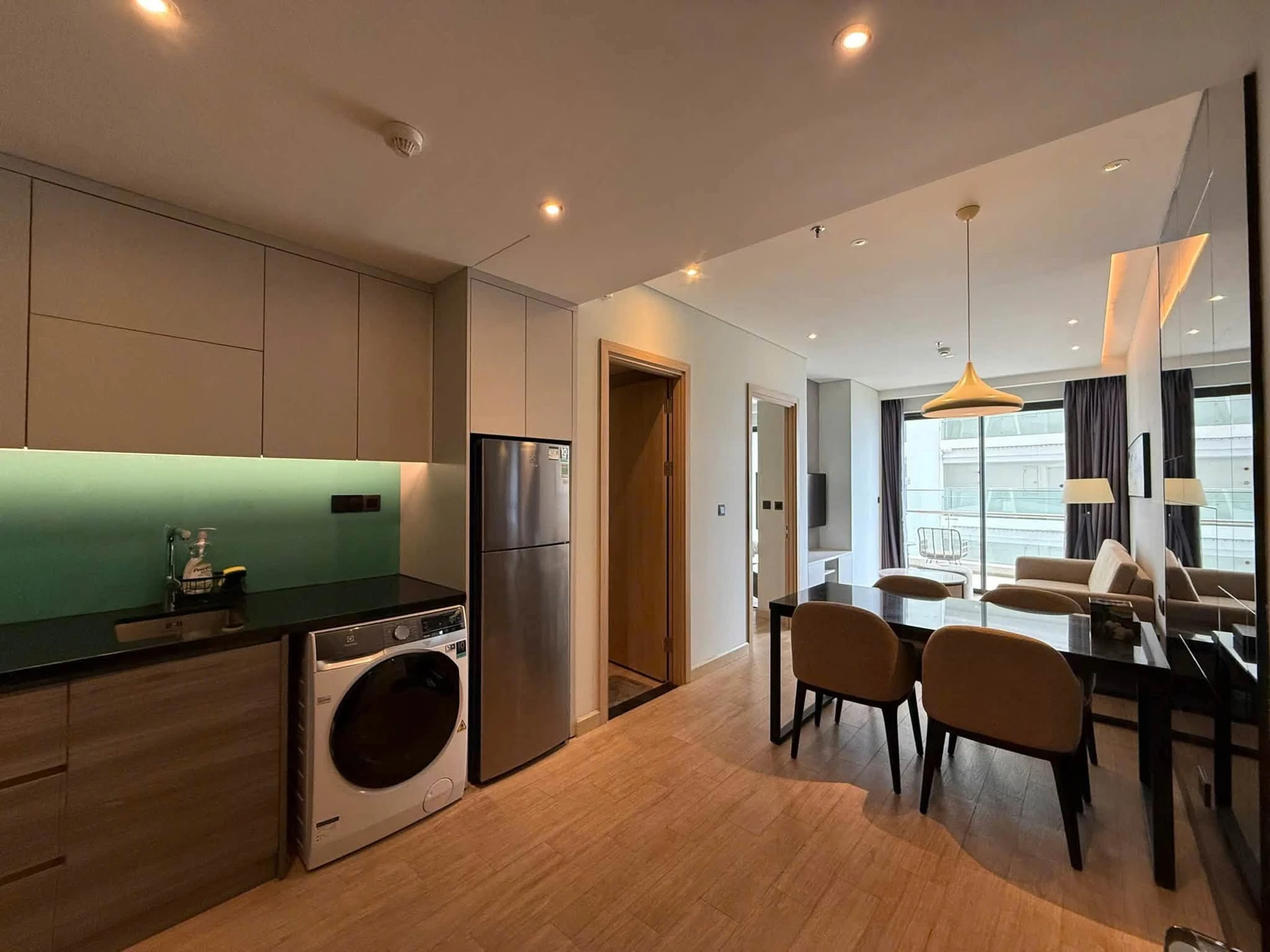 Bán căn hộ 1 phòng ngủ 67m2, 3,2 tỷ Citadines Bãi Cháy - Ảnh 1