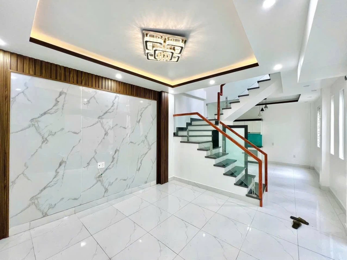 Bán nhà 4 tầng 38m² Lê Lai, Quận 1 - 2.9 tỷ - Ảnh thu nhỏ 2