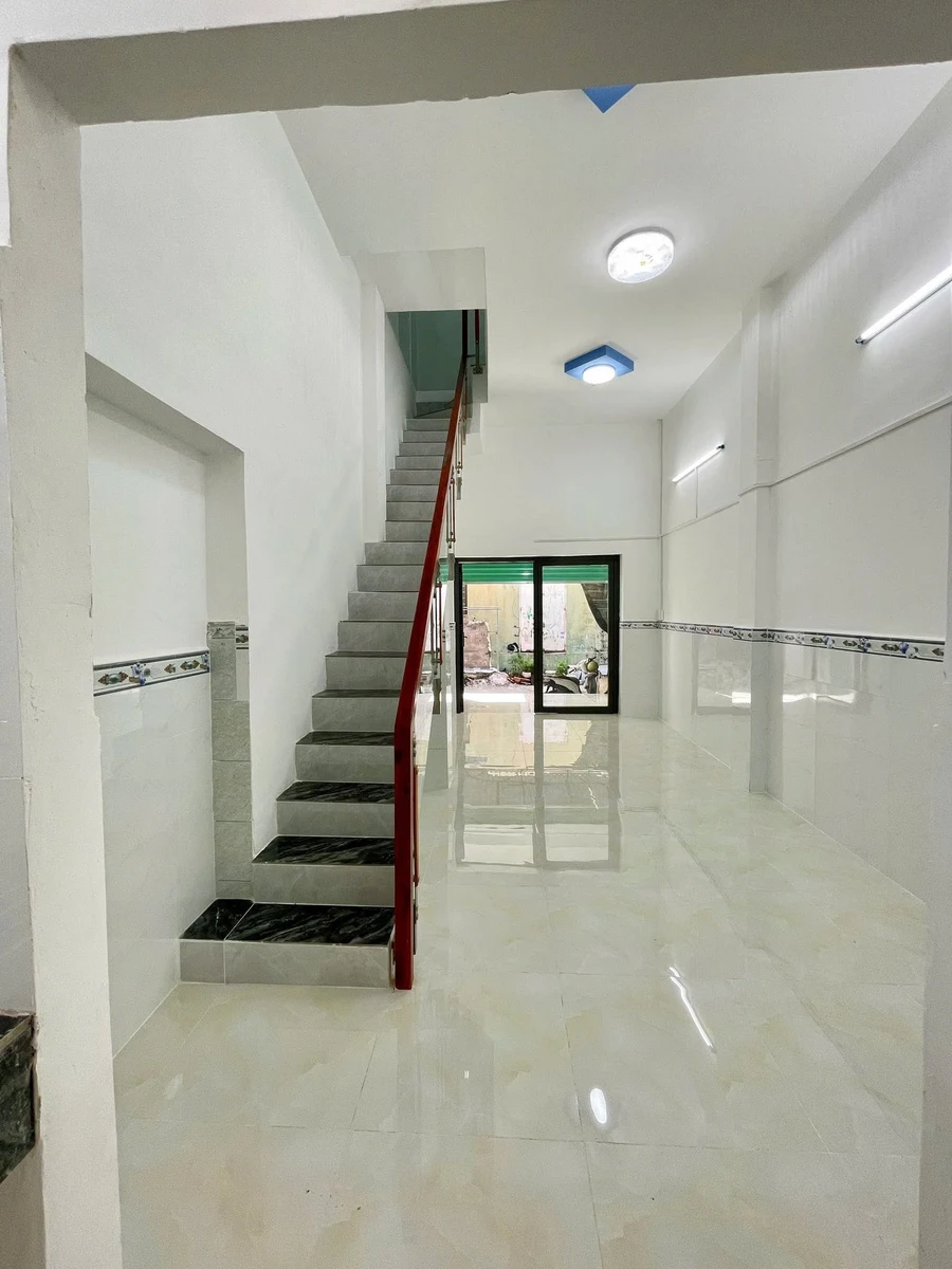 Bán nhà 2 PN Phường Bửu Hòa, Biên Hòa, 41m2, 1 tỷ 950 triệu - Ảnh thu nhỏ 2