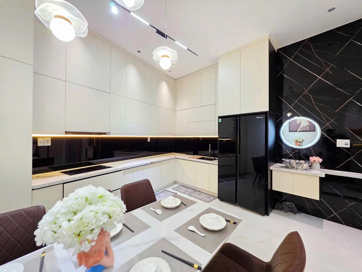 Bán nhà 3 tầng 150m² Đà Nẵng, có dòng tiền cho thuê 18 triệu - Ảnh thu nhỏ 3