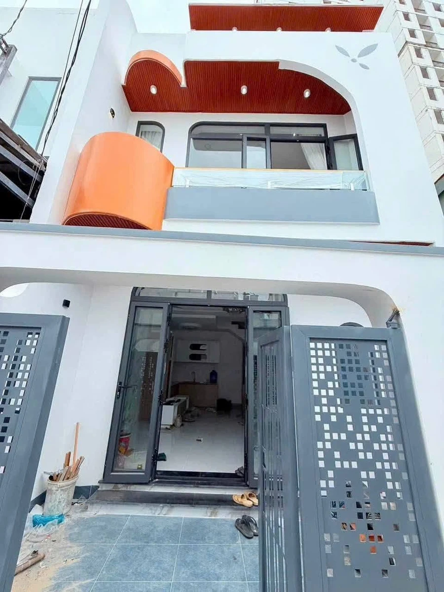 Bán nhà 1 trệt 2 lầu 65m² Lê Hồng Phong, Nhà Bè - Ảnh 1